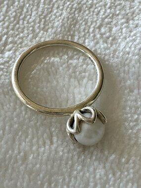 Pandora Sterling Silver Pearl Ring with Decorative Prongs size 6